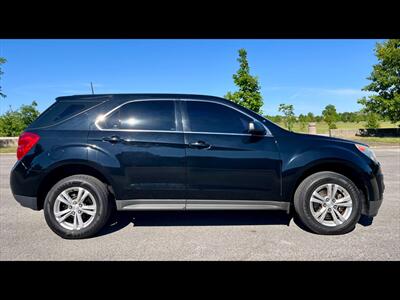 2014 Chevrolet Equinox LS - Photo 2 - Evansville, IN 47711