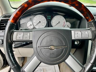 2006 Chrysler 300 C - Photo 14 - Evansville, IN 47711