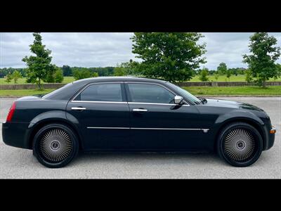 2006 Chrysler 300 C - Photo 6 - Evansville, IN 47711
