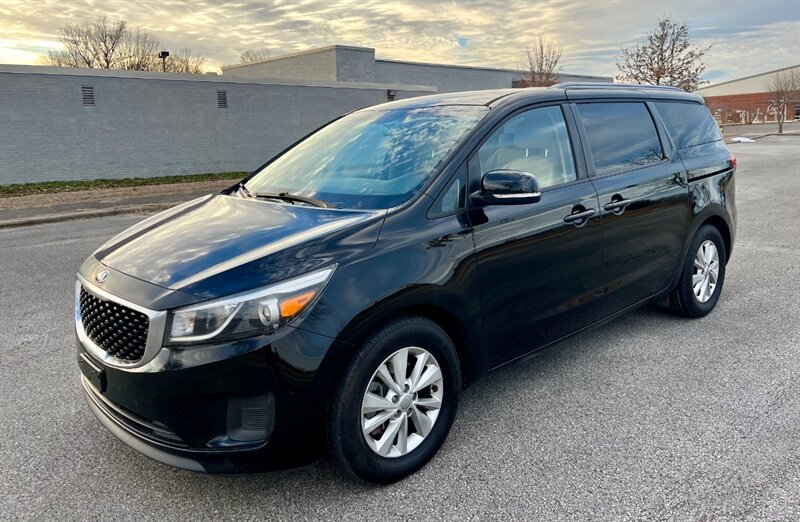 2016 Kia Sedona LX  