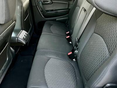 2012 Chevrolet Traverse LT - Photo 12 - Evansville, IN 47711