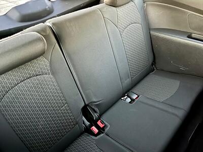 2012 Chevrolet Traverse LT - Photo 11 - Evansville, IN 47711