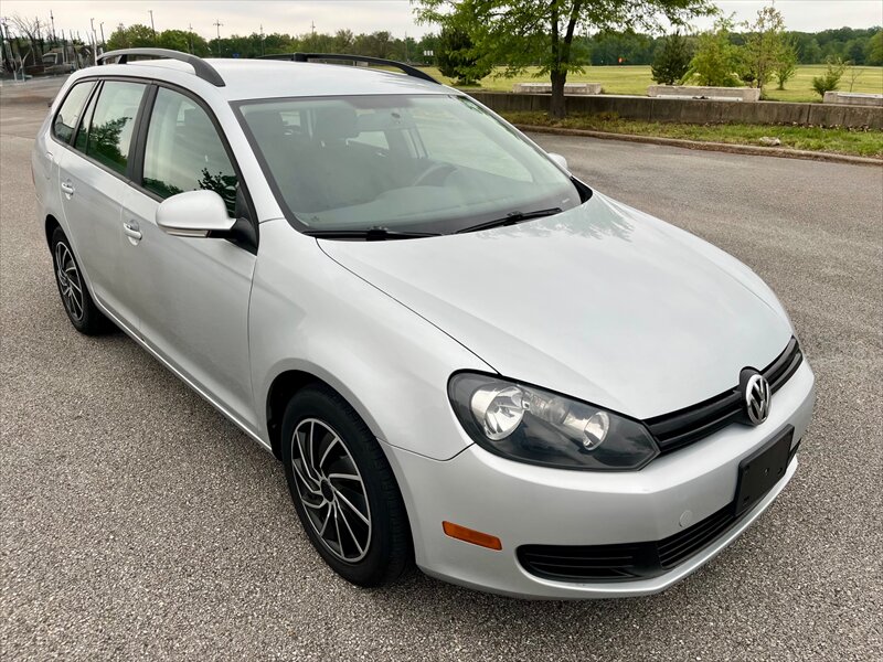 2013 Volkswagen Jetta SportWagen S PZEV   - Photo 1 - Evansville, IN 47711