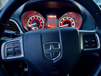 2019 Dodge Journey Crossroad   - Photo 15 - Evansville, IN 47711