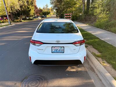 2023 Toyota Corolla LE   - Photo 2 - Hillsboro, OR 97123