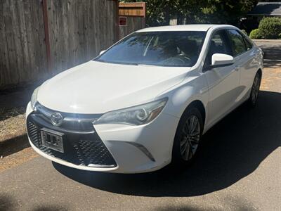 2017 Toyota Camry LE   - Photo 2 - Hillsboro, OR 97123