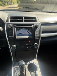 2017 Toyota Camry LE   - Photo 11 - Hillsboro, OR 97123