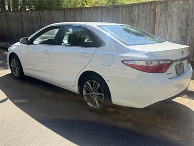 2017 Toyota Camry LE   - Photo 3 - Hillsboro, OR 97123