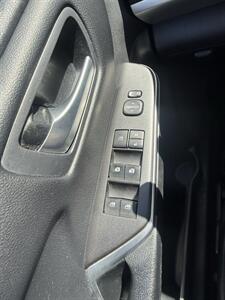 2017 Toyota Camry LE   - Photo 13 - Hillsboro, OR 97123