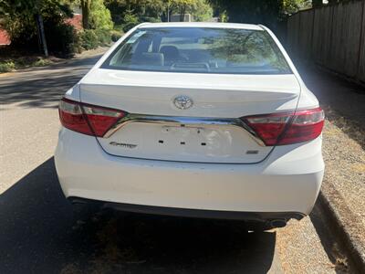 2017 Toyota Camry LE   - Photo 4 - Hillsboro, OR 97123