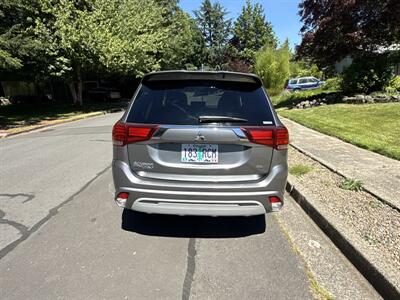 2022 Mitsubishi Outlander PHEV SEL - Photo 4 - Hillsboro, OR 97123