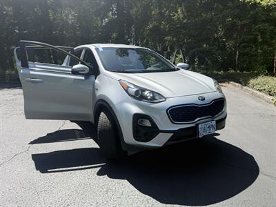 2021 Kia Sportage LX   - Photo 2 - Hillsboro, OR 97123