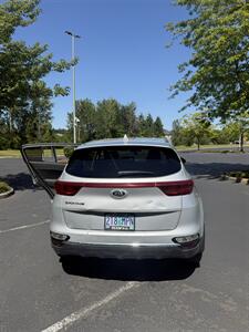 2021 Kia Sportage LX   - Photo 11 - Hillsboro, OR 97123