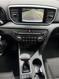 2021 Kia Sportage LX - Photo 14 - Hillsboro, OR 97123