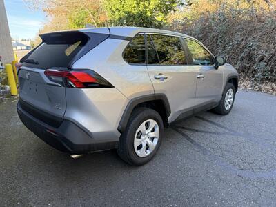 2025 Toyota RAV4 LE   - Photo 3 - Hillsboro, OR 97123