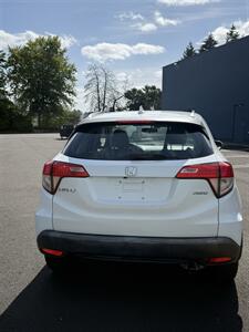 2021 Honda HR-V EX - Photo 2 - Hillsboro, OR 97123