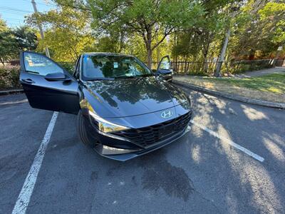 2021 Hyundai ELANTRA SEL   - Photo 2 - Hillsboro, OR 97123