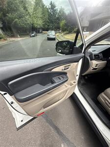 2019 Honda Pilot EX - Photo 13 - Hillsboro, OR 97123
