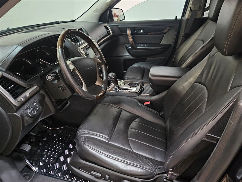 2017 GMC Acadia Denali - Photo 11 - Alvarado, TX 76063
