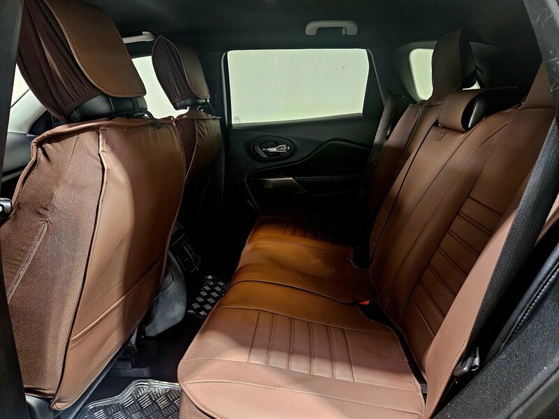 2019 Jeep Cherokee Latitude Plus - Photo 9 - Alvarado, TX 76063