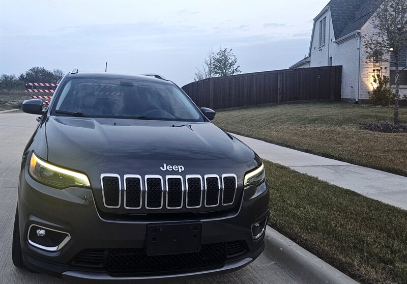 2019 Jeep Cherokee Latitude Plus - Photo 2 - Alvarado, TX 76063