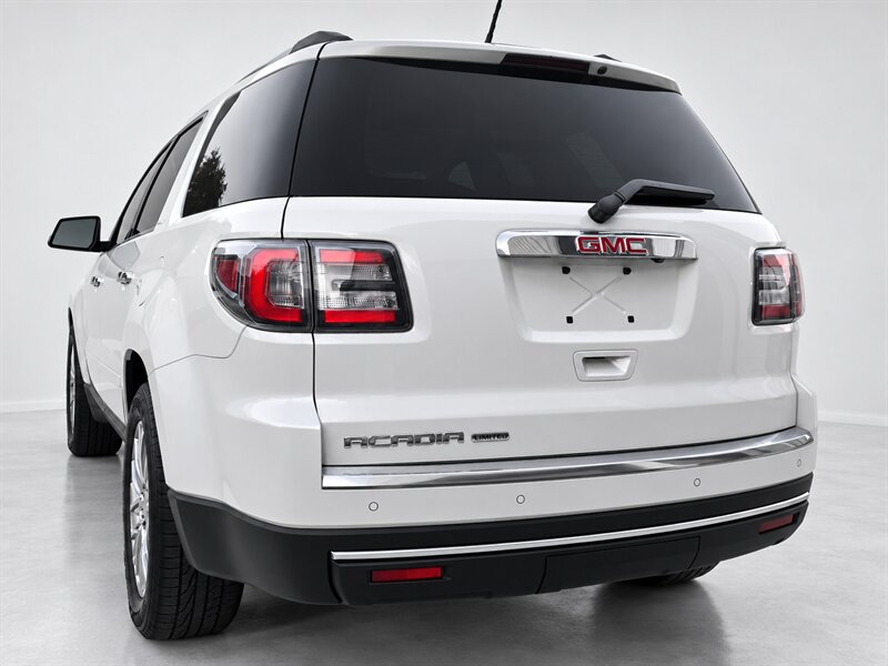 2017 GMC Acadia Limited - Photo 9 - Alvarado, TX 76063