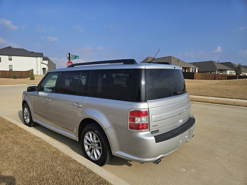 2016 Ford Flex SE - Photo 3 - Alvarado, TX 76063