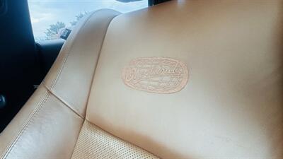 2012 Jeep Grand Cherokee Overland   - Photo 18 - Raytown, MO 64138
