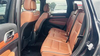 2012 Jeep Grand Cherokee Overland   - Photo 10 - Raytown, MO 64138
