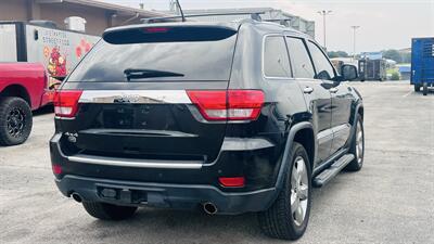 2012 Jeep Grand Cherokee Overland   - Photo 5 - Raytown, MO 64138