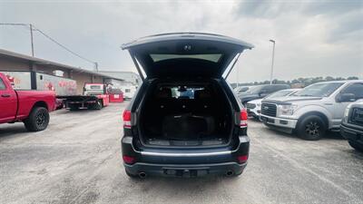 2012 Jeep Grand Cherokee Overland   - Photo 20 - Raytown, MO 64138