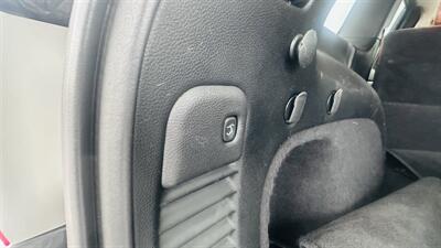 2012 Jeep Grand Cherokee Overland   - Photo 21 - Raytown, MO 64138