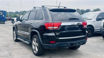 2012 Jeep Grand Cherokee Overland   - Photo 7 - Raytown, MO 64138