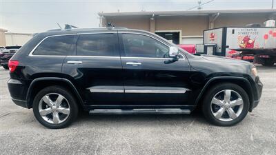 2012 Jeep Grand Cherokee Overland   - Photo 4 - Raytown, MO 64138