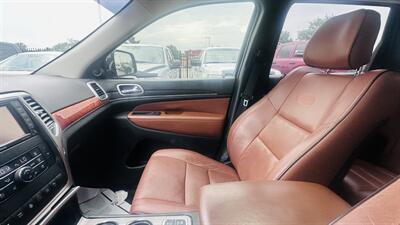 2012 Jeep Grand Cherokee Overland   - Photo 13 - Raytown, MO 64138