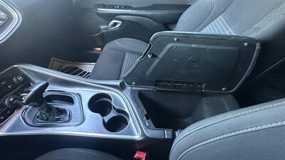 2017 Dodge Challenger R/T - Photo 36 - Raytown, MO 64138