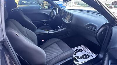 2017 Dodge Challenger R/T - Photo 14 - Raytown, MO 64138