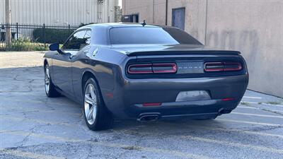 2017 Dodge Challenger R/T - Photo 7 - Raytown, MO 64138