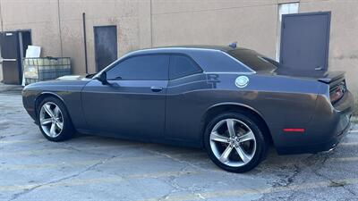 2017 Dodge Challenger R/T - Photo 8 - Raytown, MO 64138