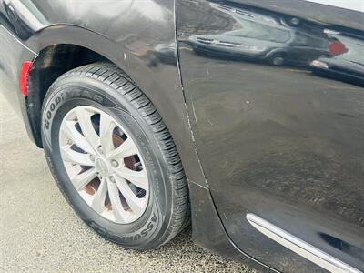 2017 Chrysler Pacifica Touring-L - Photo 14 - Kansas City, MO 64131