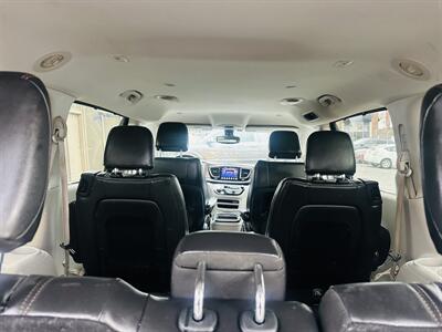 2017 Chrysler Pacifica Touring-L - Photo 11 - Kansas City, MO 64131