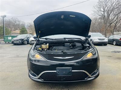 2017 Chrysler Pacifica Touring-L - Photo 29 - Kansas City, MO 64131