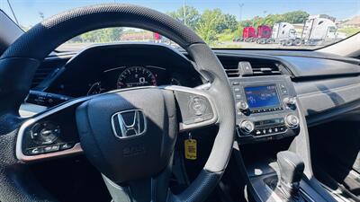 2017 Honda Civic LX   - Photo 25 - Raytown, MO 64138