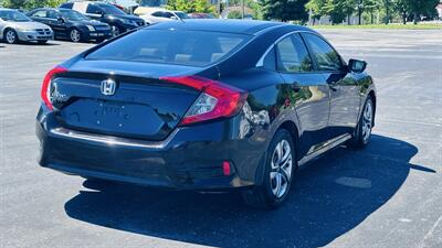 2017 Honda Civic LX   - Photo 8 - Raytown, MO 64138