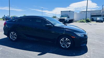 2017 Honda Civic LX   - Photo 6 - Raytown, MO 64138