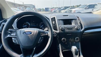 2015 Ford Edge SE - Photo 11 - Raytown, MO 64138