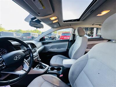 2020 Hyundai ELANTRA SEL   - Photo 17 - Kansas City, MO 64131