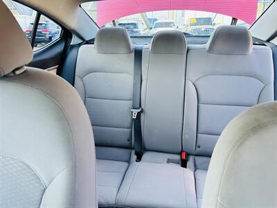 2020 Hyundai ELANTRA SEL   - Photo 15 - Kansas City, MO 64131