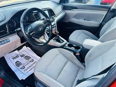 2020 Hyundai ELANTRA SEL   - Photo 12 - Kansas City, MO 64131