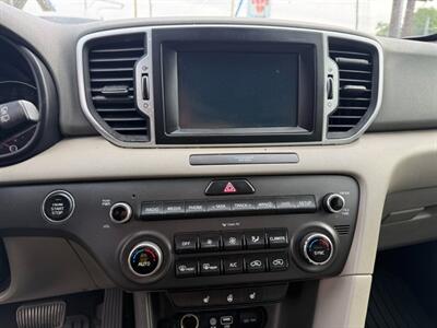 2017 Kia Sportage EX - Photo 10 - Kansas City, MO 64131